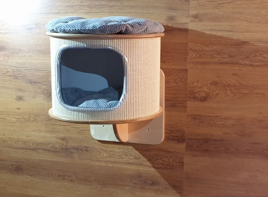 Cuccia tana da parete